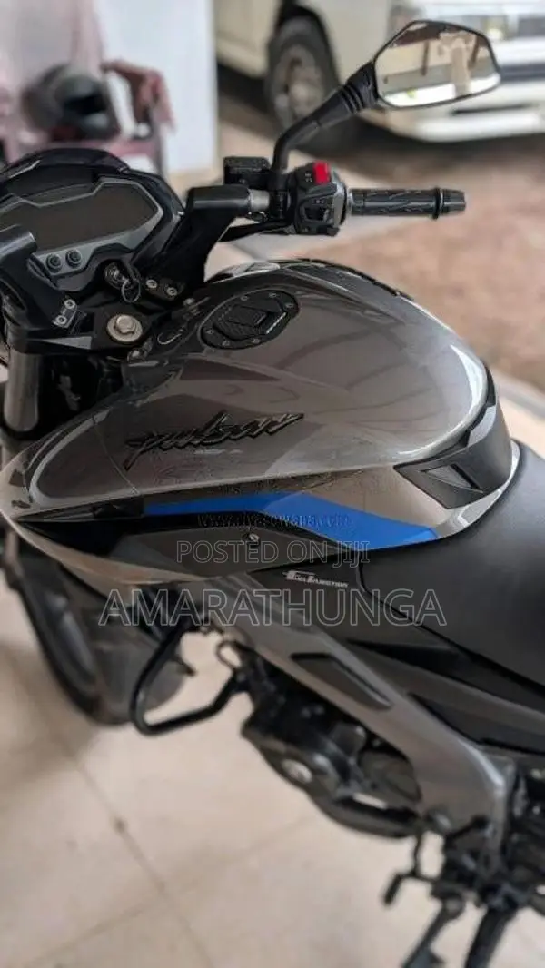 Bajaj Pulsar NS200 2025 Motorbike (Used)