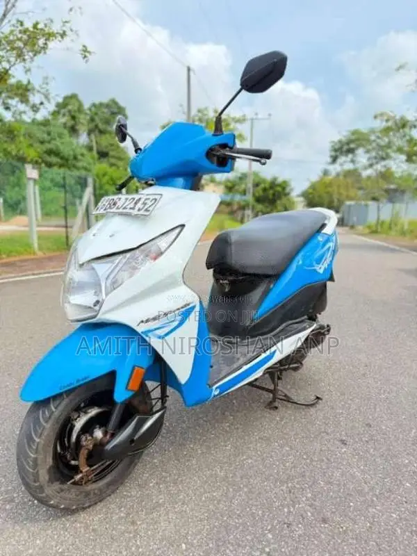 Honda Dio 2015 Motorbike (Used)
