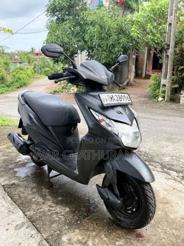 Honda Dio 2013 Motorbike (Used)