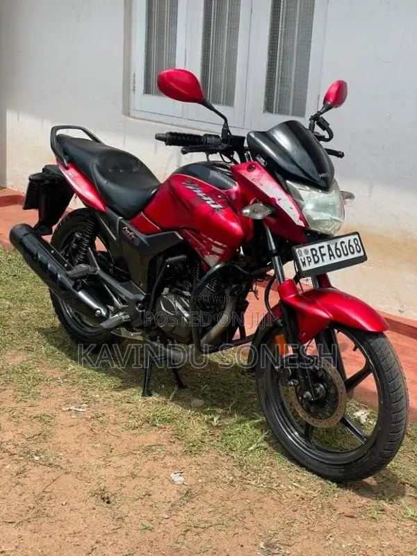 Hero Hunk 2017 Motorbike (Used)
