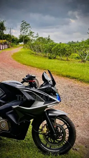 Bajaj Pulsar RS 200 2015 Motorbike (Used)