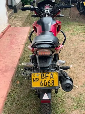 Hero Hunk 2017 Motorbike (Used)