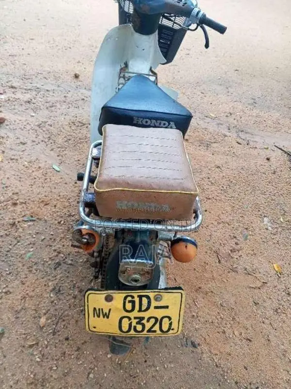 Honda C50 1993 Motorbike (Used)