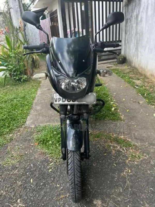 Bajaj Pulsar 150 2015 Motorbike (Used)