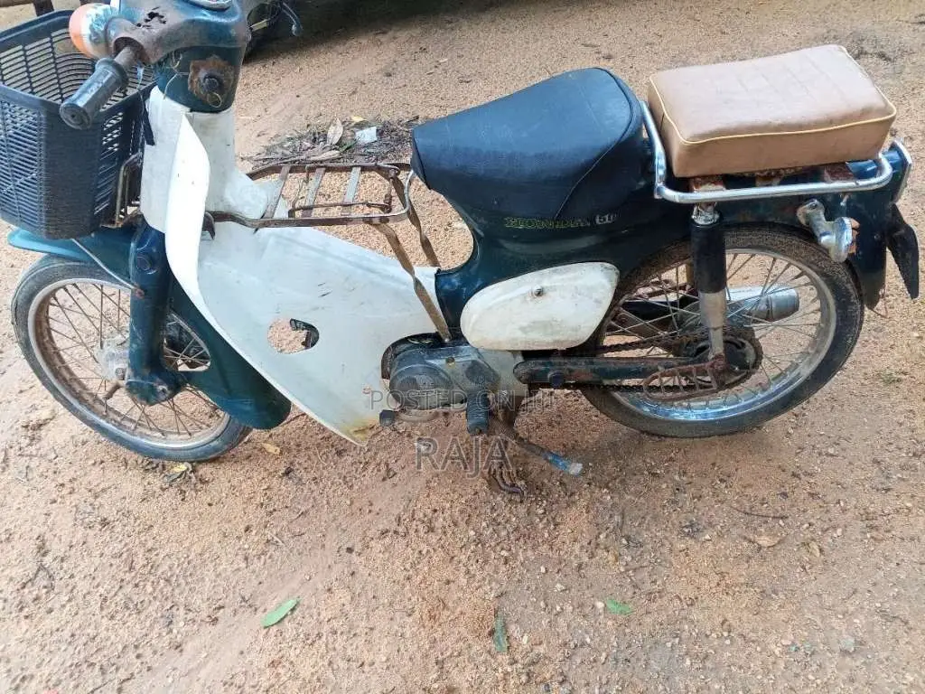 Honda C50 1993 Motorbike (Used)