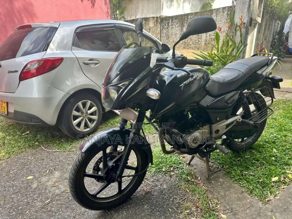Bajaj Pulsar 150 2015 Motorbike (Used)