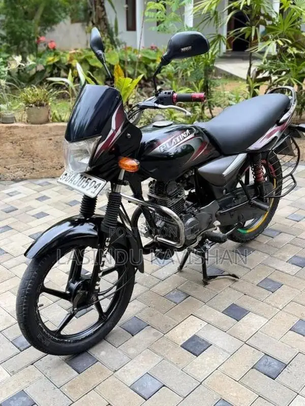 Bajaj Platina 2013 Motorbike (Used)