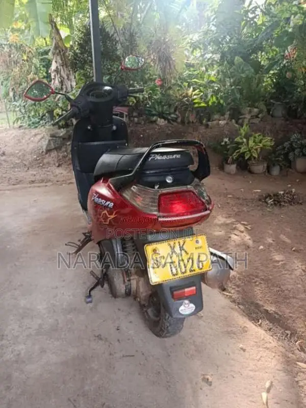 Hero Pleasure 2012 Motorbike (Used)