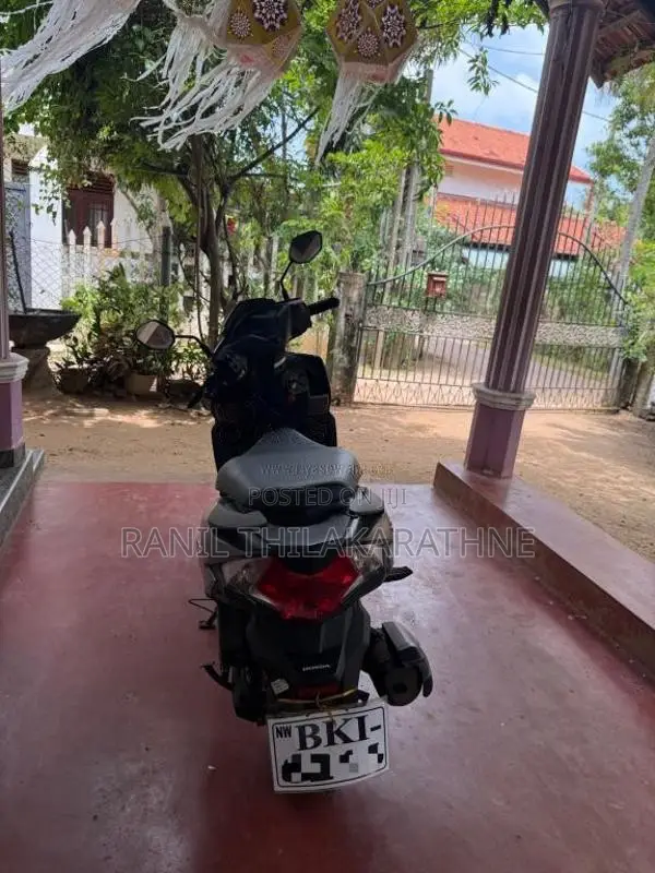 Honda Dio DLX 2025 Motorbike (Used)