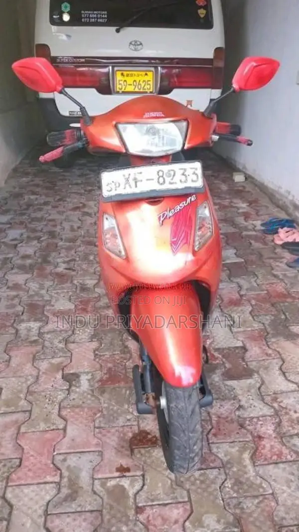 Hero Pleasure 2012 Motorbike (Used)