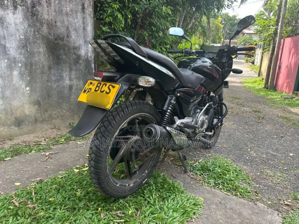 Bajaj Pulsar 150 2015 Motorbike (Used)