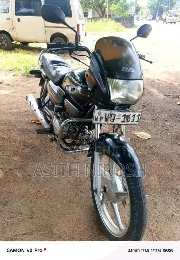 Hero-Honda Splendor 2010 Motorbike (Used)