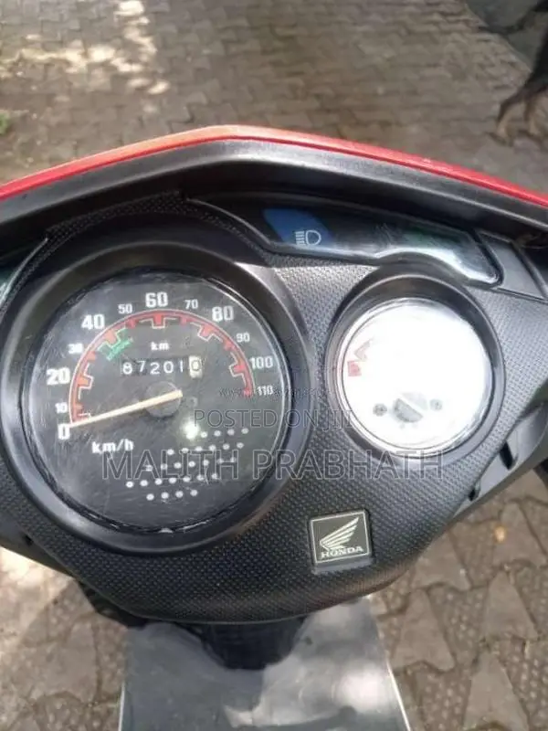 Honda Dio 2015 Motorbike (Used)