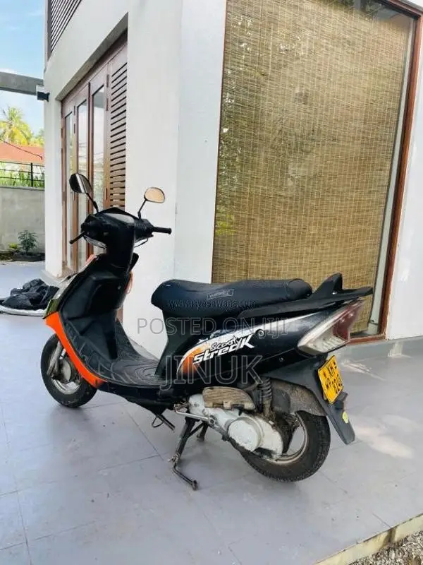 TVS Scooty Streak 2012 Motorbike (Used)