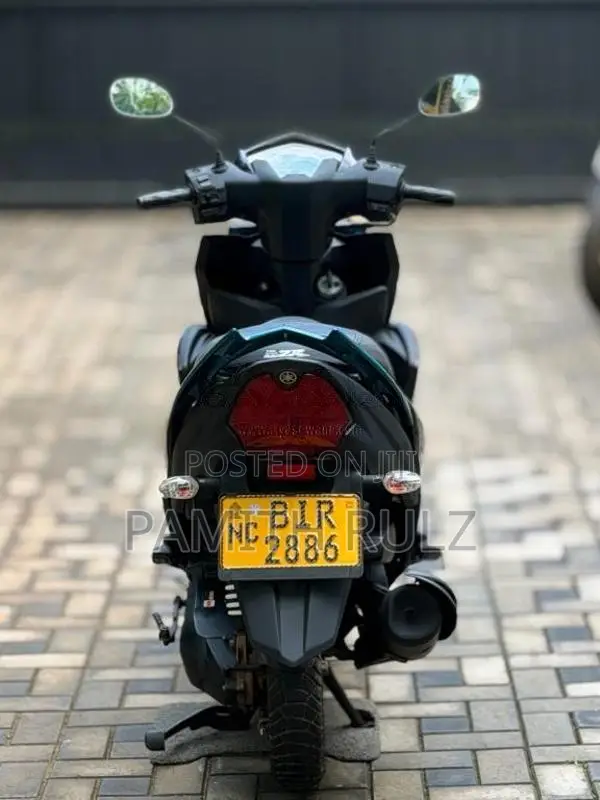 Yamaha ZR 2020 Motorbike (Used)