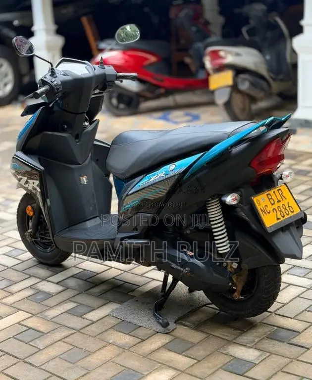 Yamaha ZR 2020 Motorbike (Used)