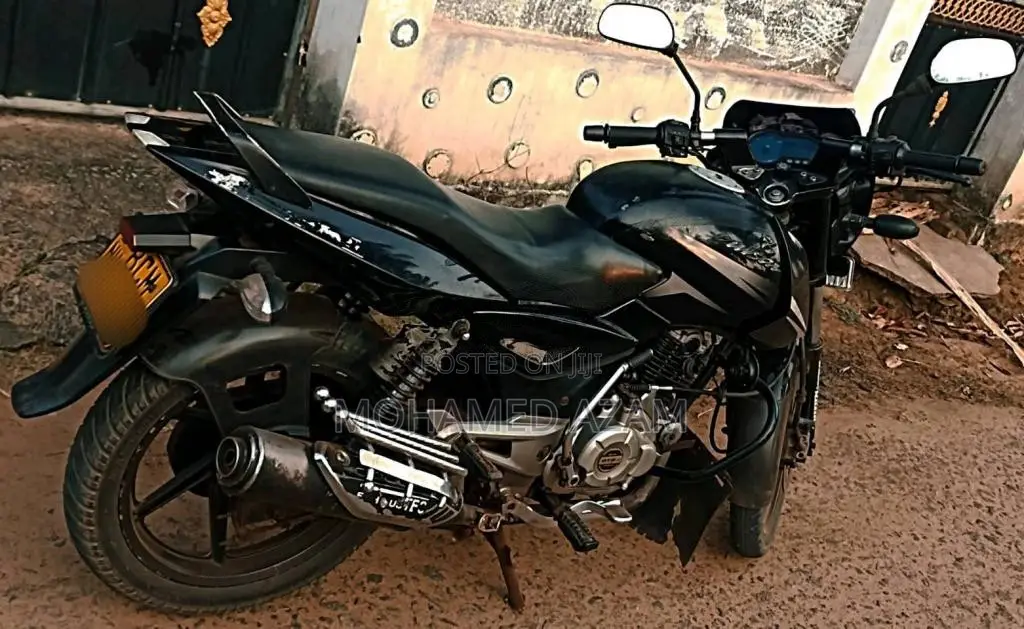 Bajaj Pulsar 150 2015 Motorbike (Used)