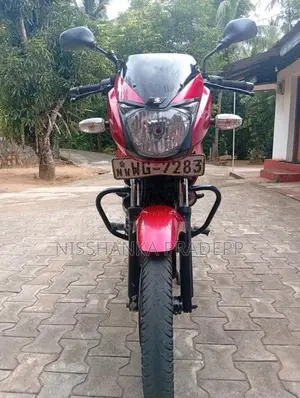 Bajaj Pulsar 150 2010 Motorbike (Used)