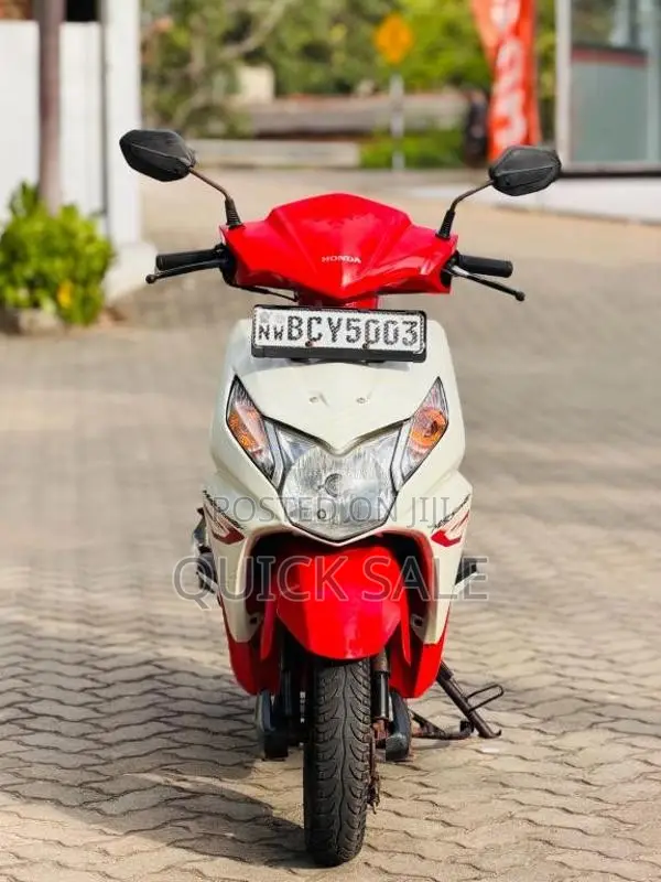 Honda Dio 2015 Motorbike (Used)