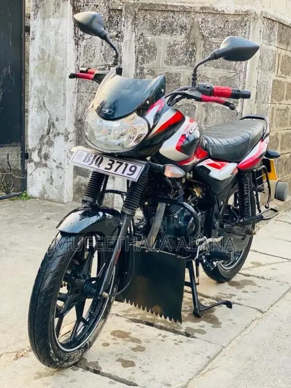 Bajaj Discover 125 2023 Motorbike (Used)
