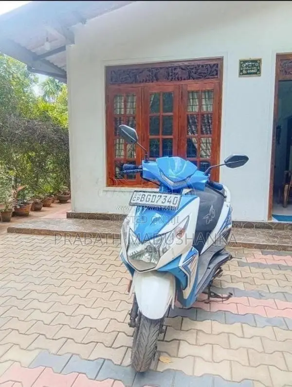 Honda Dio 2017 Motorbike (Used)