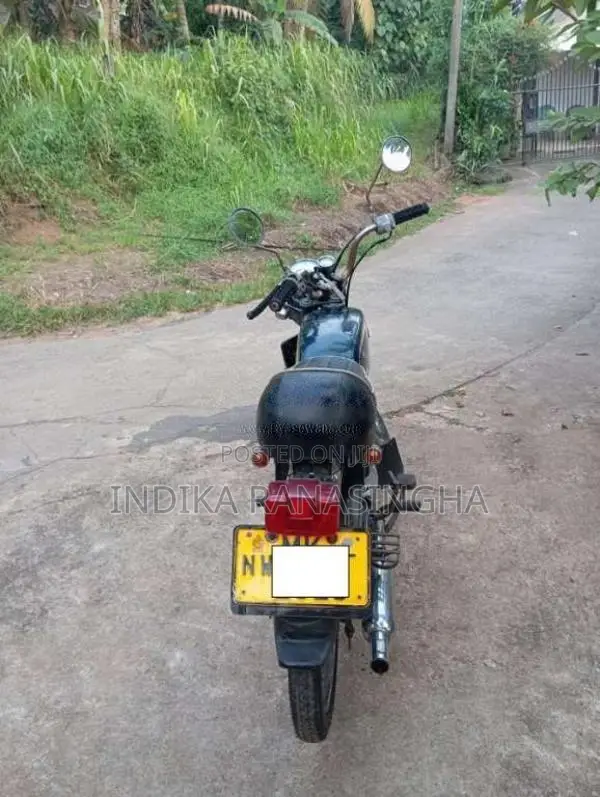 Yamaha YB1 2005 Motorbike (Used)