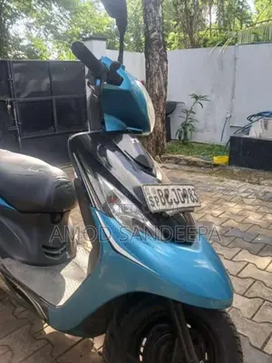 TVS Zest 2015 Motorbike (Used)