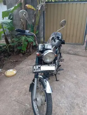 Yamaha YB1 2005 Motorbike (Used)