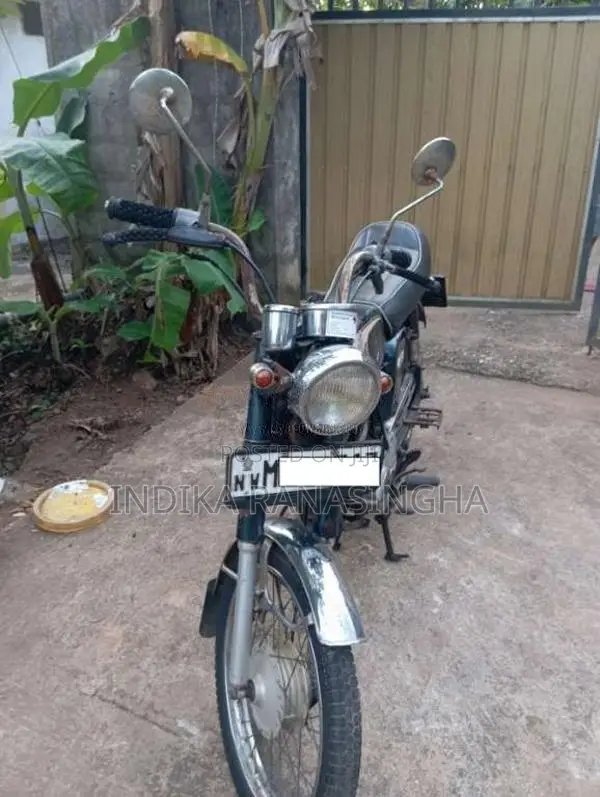 Yamaha YB1 2005 Motorbike (Used)