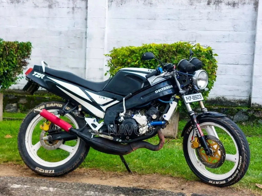 Yamaha Tzr125 1994 Motorbike (Used)