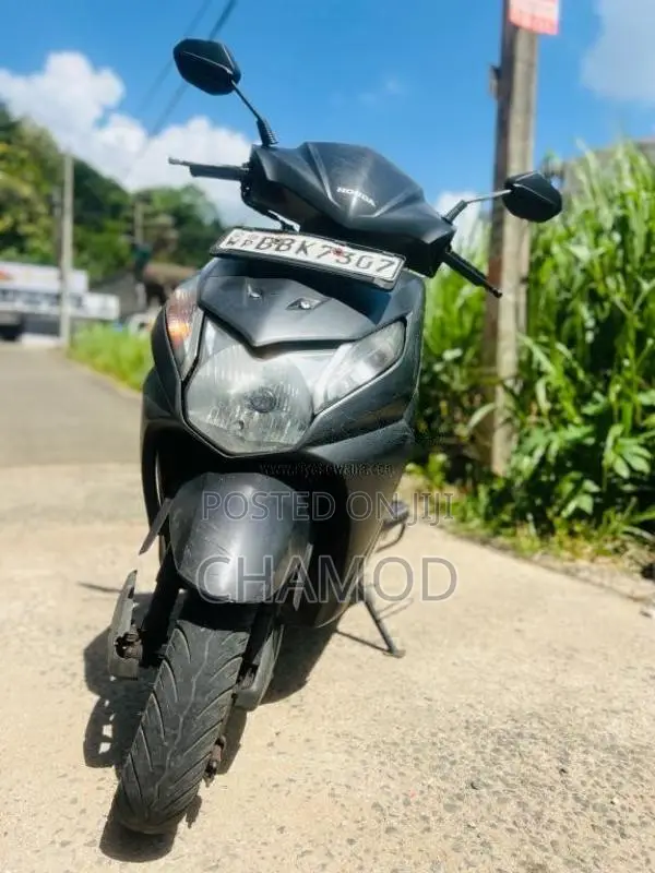 Honda Dio 2015 Motorbike (Used)