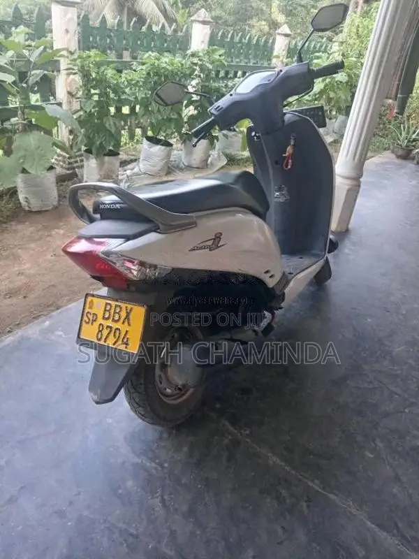 Honda Activa 2014 Motorbike (Used)