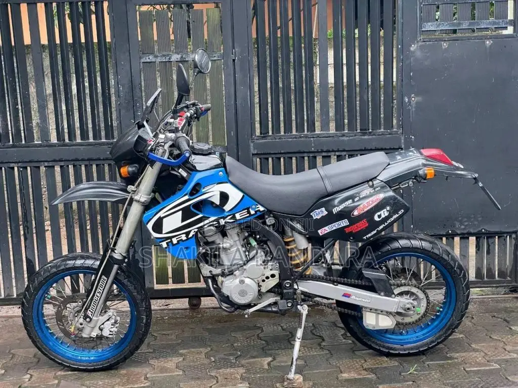 Kawasaki D Tracker 2004 Motorbike Unregistered (Recondition)