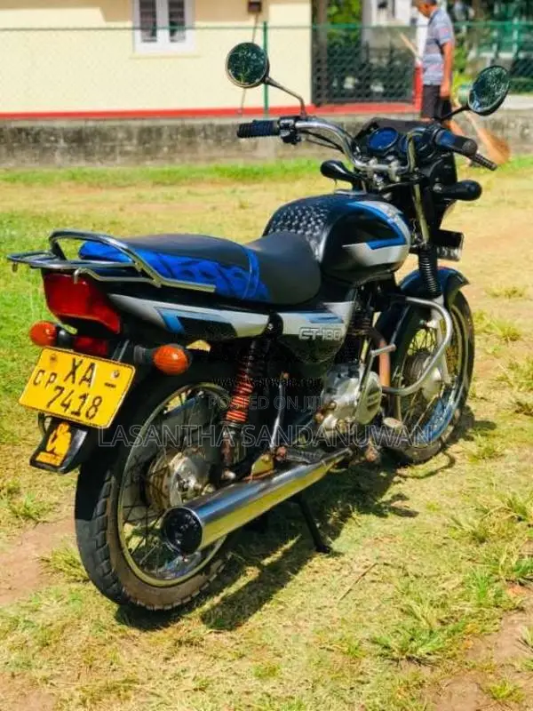 Bajaj CT-100 2012 Motorbike (Used)