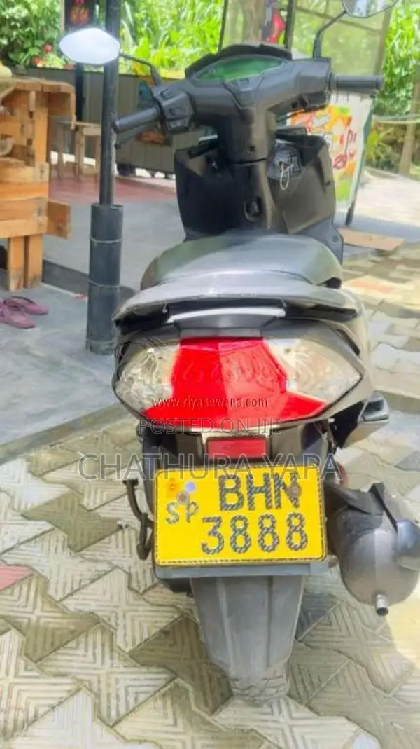 Honda Dio Dx 2019 Motorbike (Used)