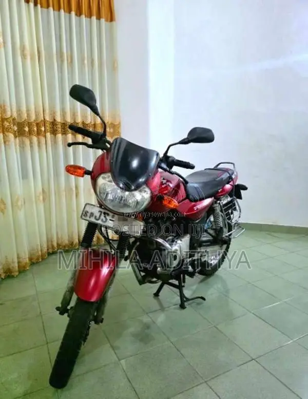 Bajaj Discover 2005 Motorbike (Used)