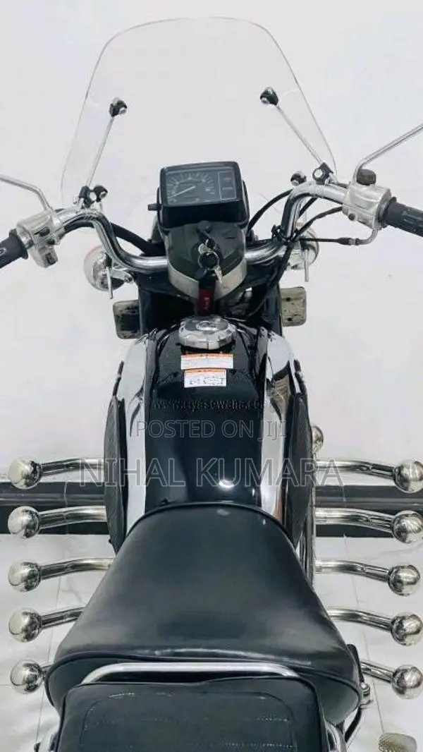 Honda CD125 2000 Motorbike (Used)