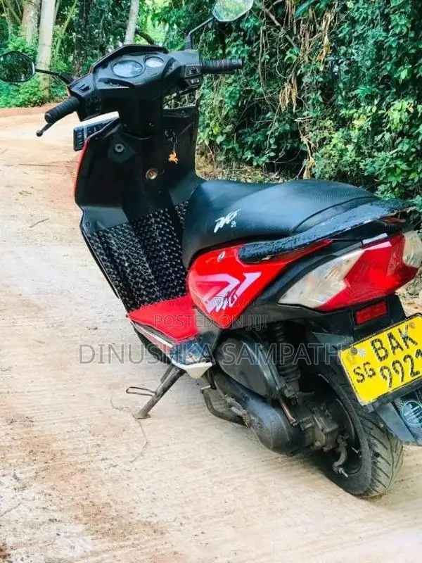 Honda Dio 2013 Motorbike (Used)