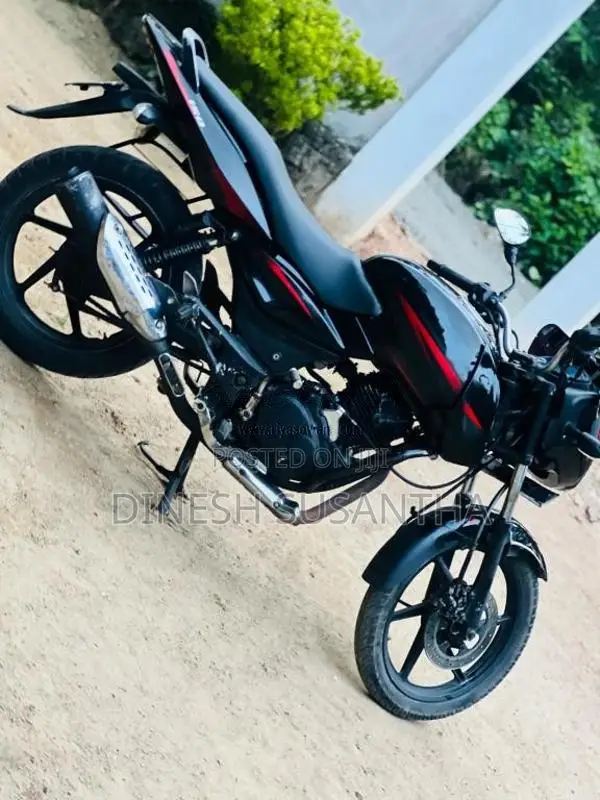 Bajaj Pulsar 150 2010 Motorbike (Used)