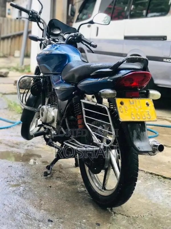 Bajaj Discover 2006 Motorbike (Used)
