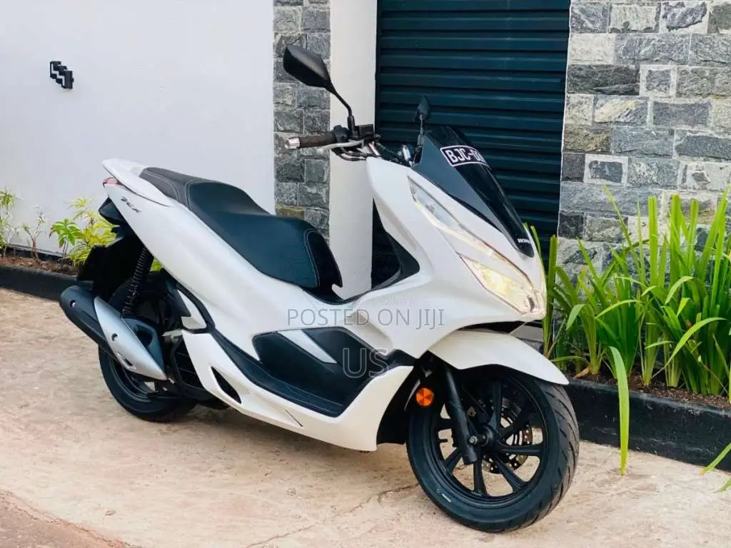 Honda Pcx 2021 Motorbike (Used)