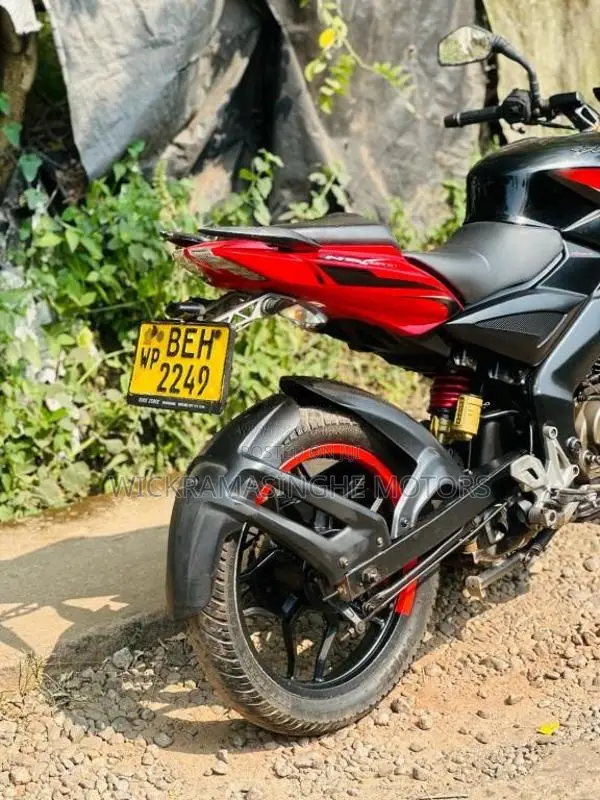 Bajaj Ns 2017 Motorbike (Used)