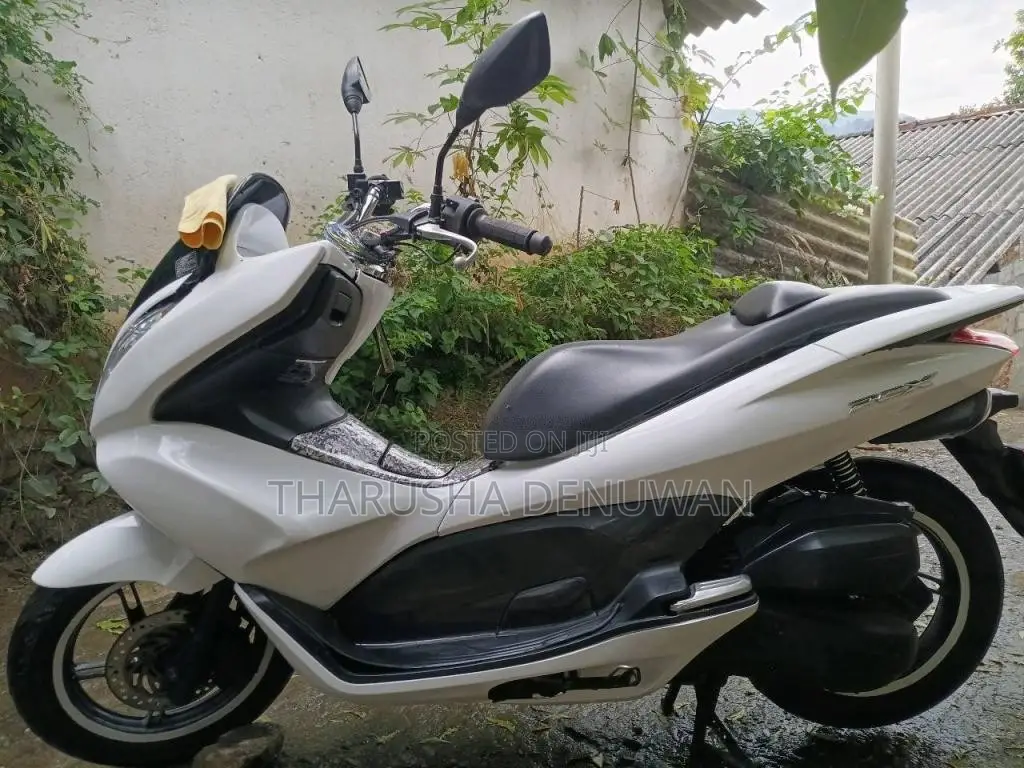 Honda Pcx 2016 Motorbike (Used)