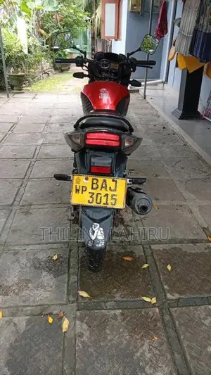 Suzuki GS150R 2013 Motorbike (Used)