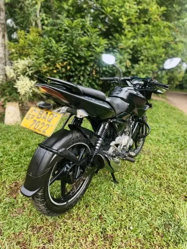 Bajaj Pulsar 2013 Motorbike (Used)