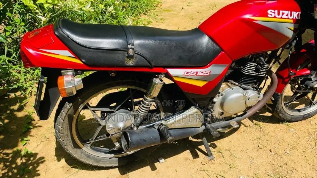 Suzuki JAPAN GS-125 2009 Motorbike (Used)