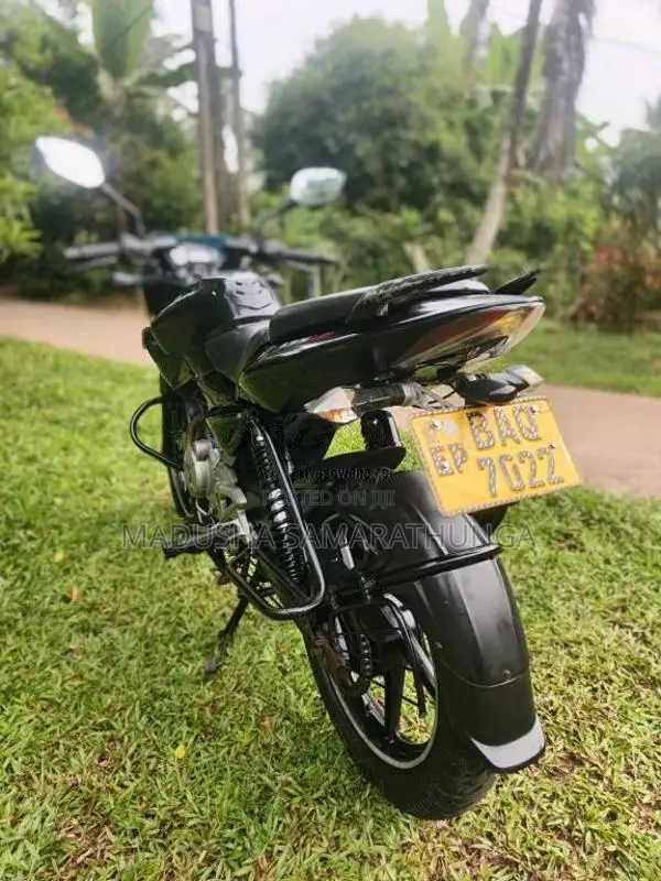 Bajaj Pulsar 2013 Motorbike (Used)
