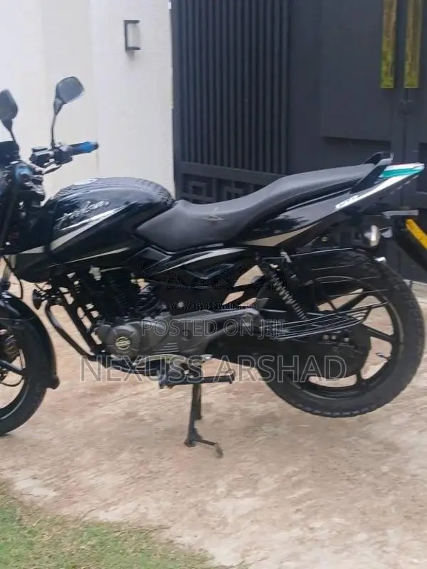 Bajaj Pulsar 2017 Motorbike (Used)