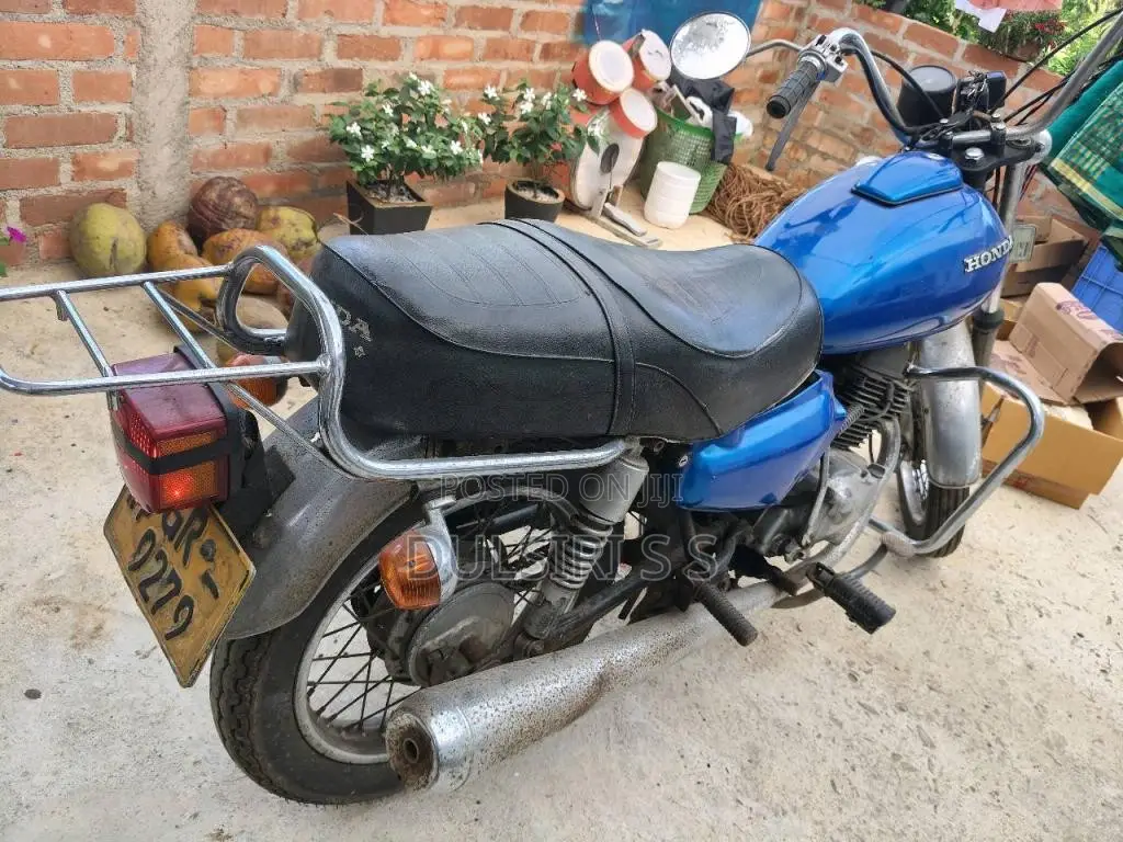 Honda CM 125 1999 Motorbike (Used)