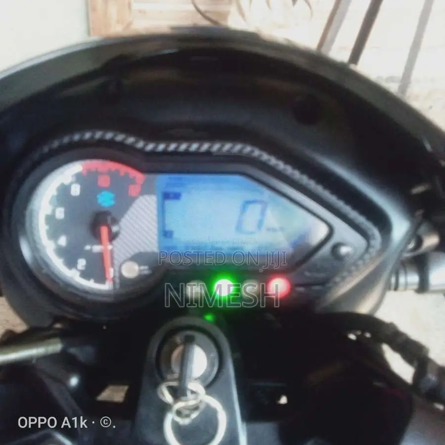 Bajaj Pulsar 180 2023 Motorbike (Used)
